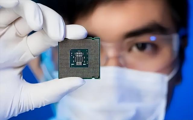 中美磋商大获全胜！9000亿资金护航、光刻机打破卡脖子，好事扎堆