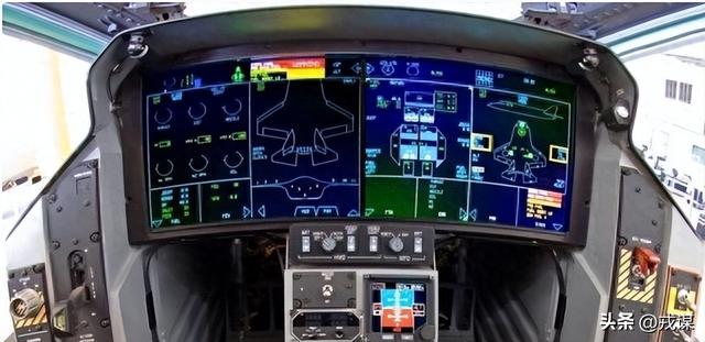 五代机被四代机“贴脸杀”？西方战机沉迷狗斗！解放军已锁定未来