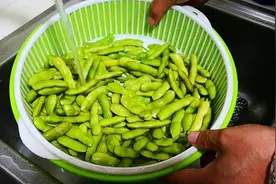 毛豆大量上市了，医生提醒：这“3类人”尽量少吃，不懂别乱吃图片