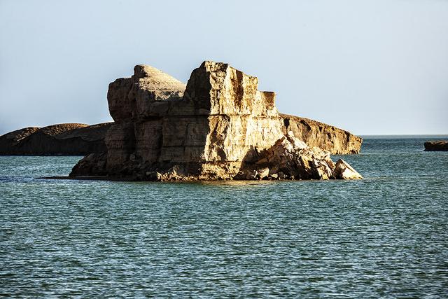 青海旅游-海西州-乌素特水上雅丹景区