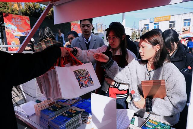 邂逅“家门口的诗与远方”：旅游进社区邀你共赴一场丰台诗意漫游