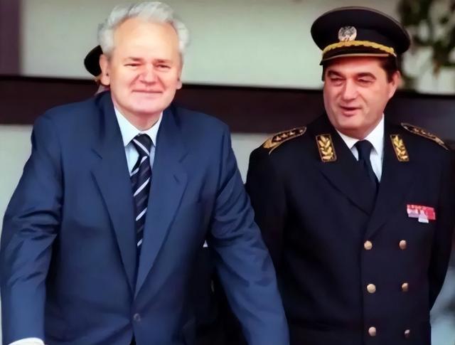 卖国求荣！为讨美国欢心将总统送进大牢，如今结局大快人心