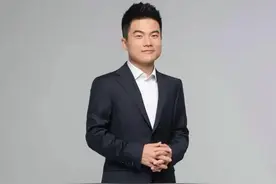 盘点从俞敏洪手里出走的6位名人，罗翔最让人意外，罗永浩混最差图片