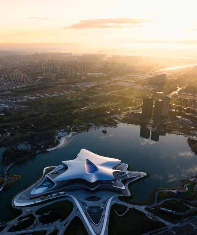 喜讯！两大新晋品牌打卡地，承包你的潮玩与松弛