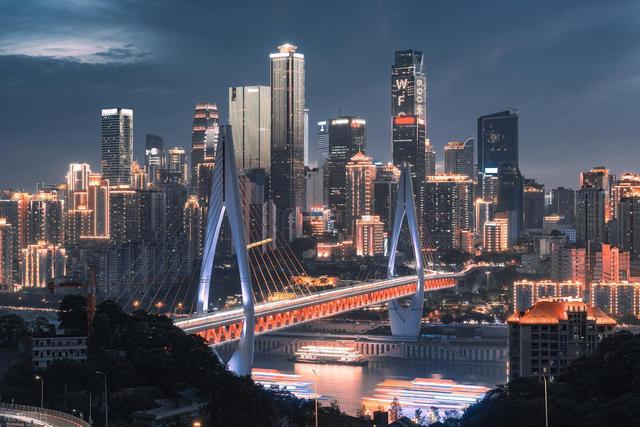 一个重庆人从武汉旅行回来，发现两座城市差别很大 ，忍不住想说说