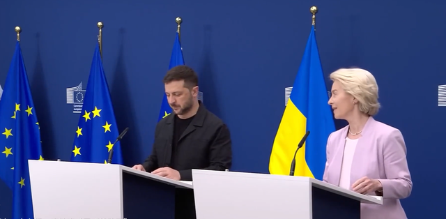 欧洲玩了记花招抗衡美国，一夜之间，俄罗斯资产被抢成了"战败国"