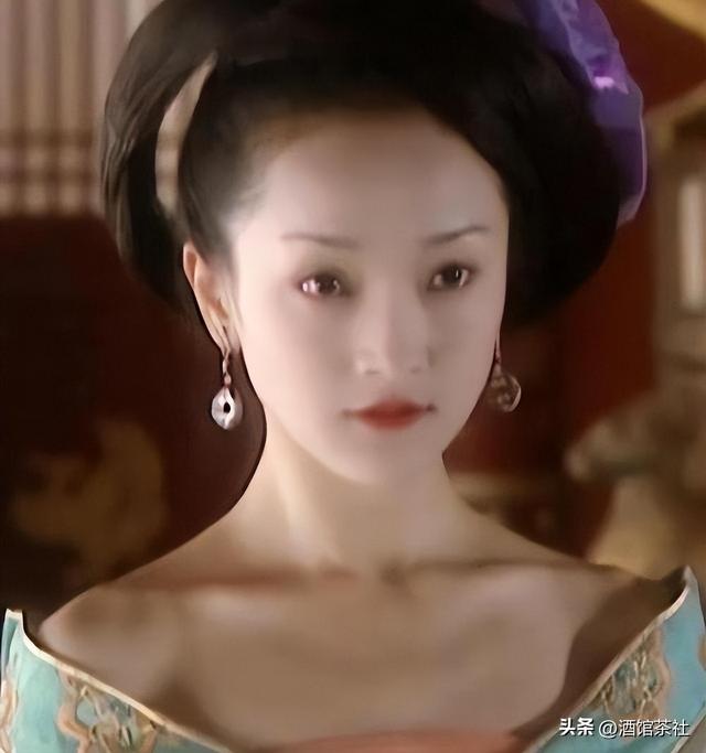 他曾令陈红周迅一见倾心，却一生未婚无儿无女，如今65岁隐居深山