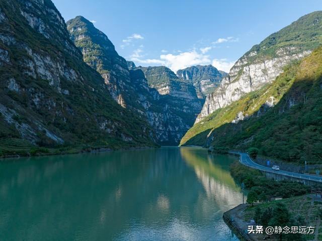 从河南来到乐山，发现被低估的避暑秘境，23℃的夏天风都带着凉意