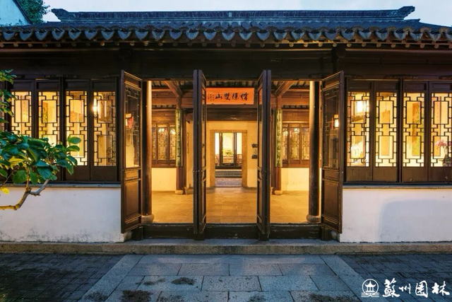 听说，苏州人最近下班后流行逛园林！