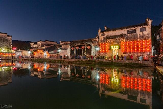 过年旅行去哪里玩，这6个地方，年味儿浓厚，人文景观丰富