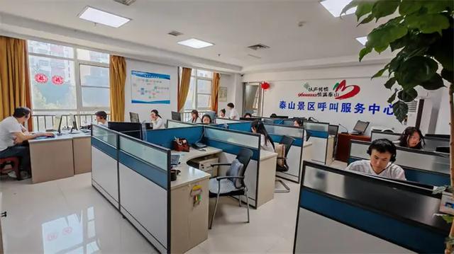 一份特殊快递 一面感谢锦旗