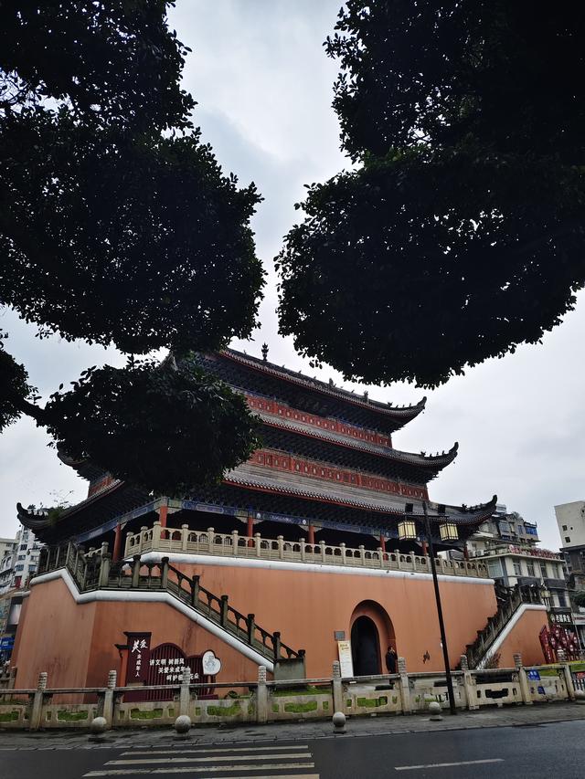 南行漫记：我们就不该来宜宾