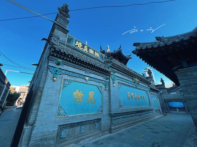 呼和浩特著名的“清真大寺”，游客都来打卡，还是全国重点文物？