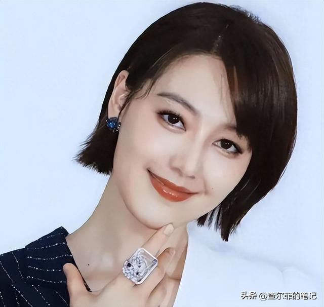 讨好大佬	，陪睡上位，遭央视“开除”，她身上的标签哪个才是真的