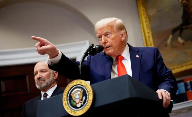 100枚导弹从天而降，美军开始斩首，中东打起来了，英法德俄失声