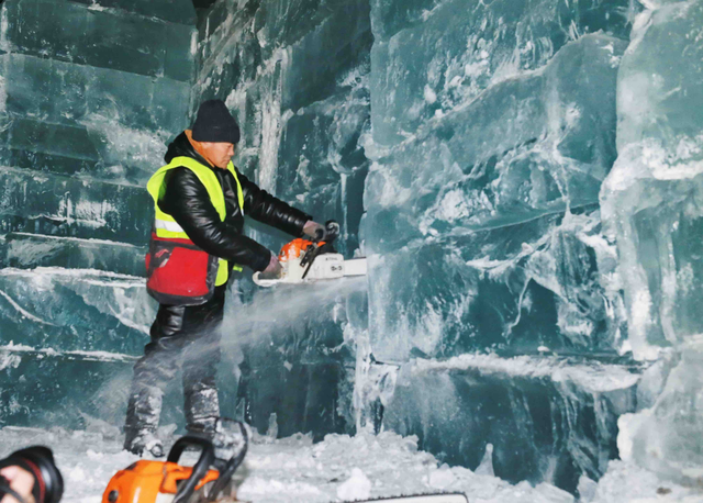 热雪沸腾 相约吉林｜长春冰雪新天地开窖记：8万立方米“翠冰”的跨季之旅