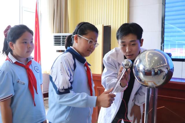 2025年全国科普月玉泉区主场活动启幕 多元科普点亮科技强国梦