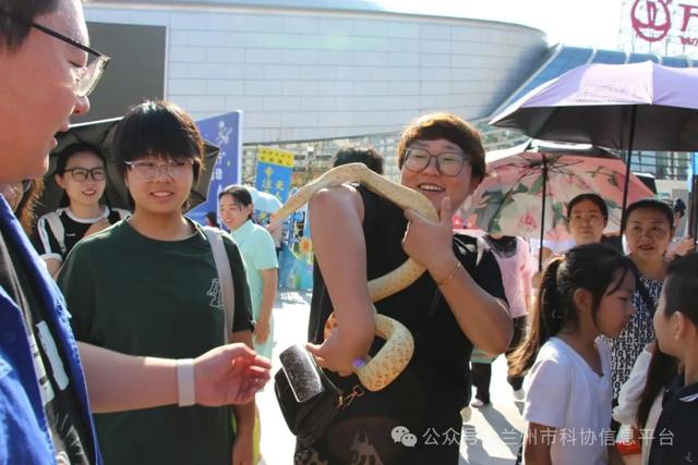 2025年全国科普月“黄河之滨科普行”兰州市七里河区主场活动成功举办