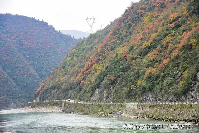 汉中出发沿嘉陵江跨省自驾，把秦巴深秋的美景装进车窗～图片