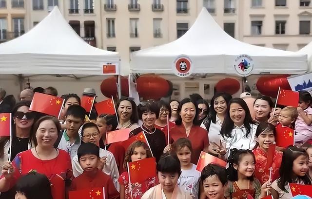 渴望回归祖国的“中华胶”，呼唤中国开放移民，建立“第二家园”