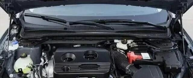 全新福特曝光，外观设计配四出排气，内饰调整，搭载2.0T发动机！