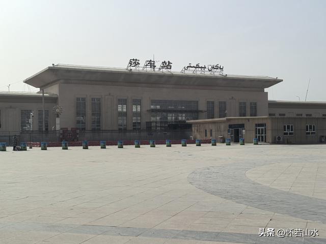 2025环南疆沙漠铁路背包自由行日记(4)——游览泽普金湖杨景区