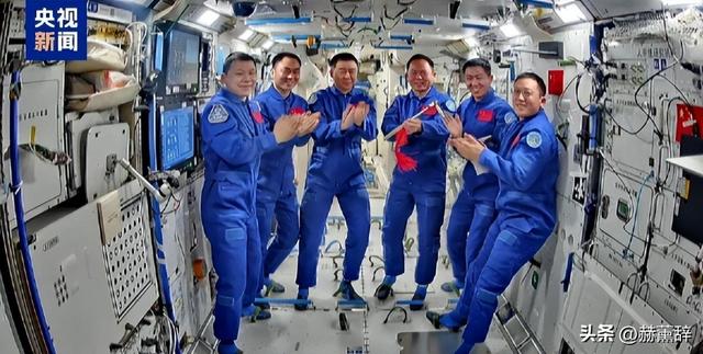 太空碎片威胁升级，神舟二十号飞船遭撞击，6名航天员能否长驻？