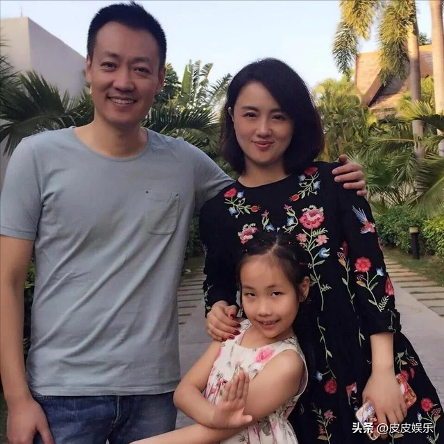 朱媛媛离世不到一年，辛柏青高调传出喜讯，终于可以安心了