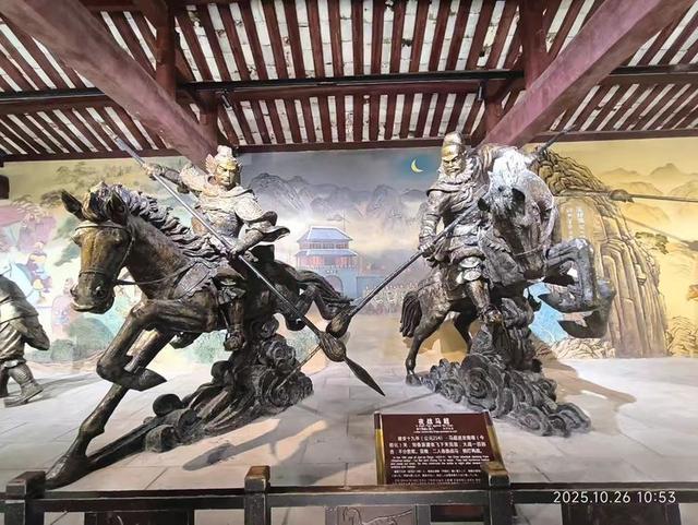 阆中古城里的张飞庙