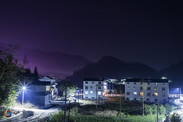 87年，去同学家玩，他姐姐把我拉进房间，教我玩“俄罗斯方块”