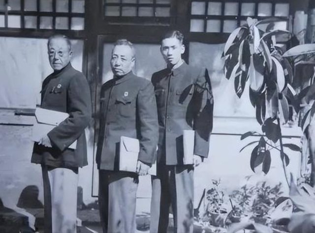 他是最年轻的开国大校：8岁任司令24岁军分区副司令，26岁成大校