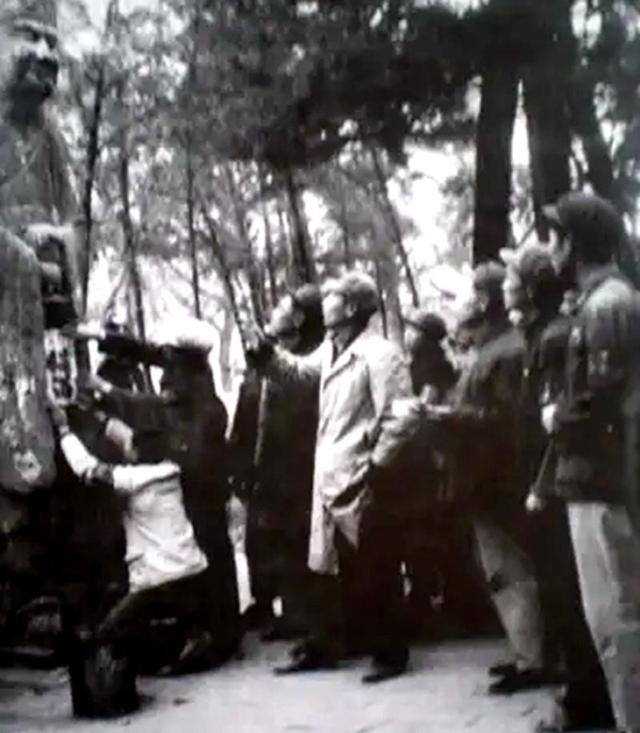 他是原甘肃省委书记，1967年被夺权，1971年再次担任甘肃省委书记
