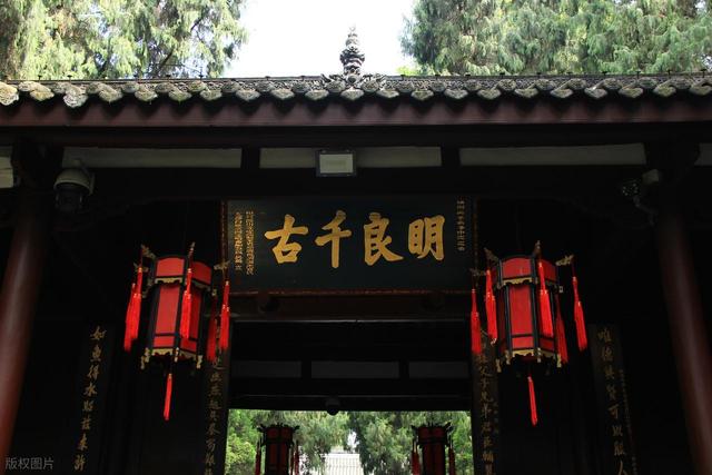 成都必去十大景点排行榜，这才是成都最值得去的10个景点，收好！