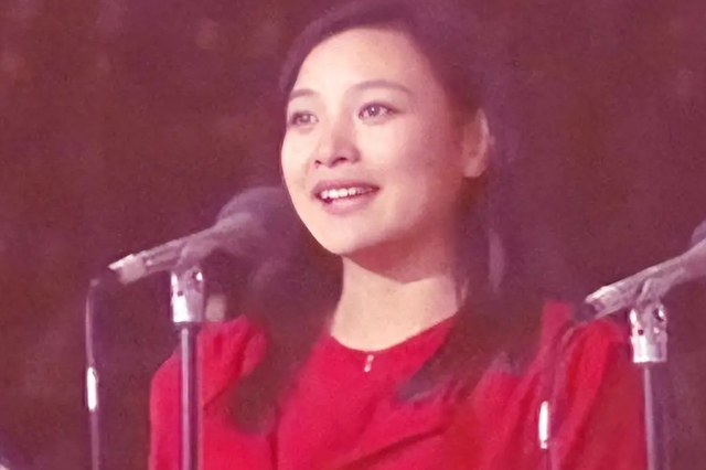 19岁被两名美国医生侵犯，留美43年受尽屈辱，归国后终于尝到甜头