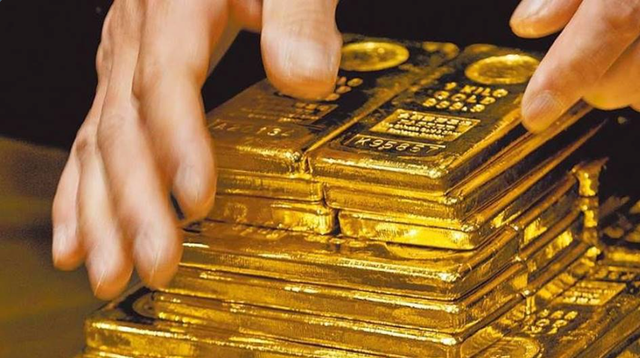 华尔街集体唱多黄金冲5000，是真牛市还是散户陷阱？