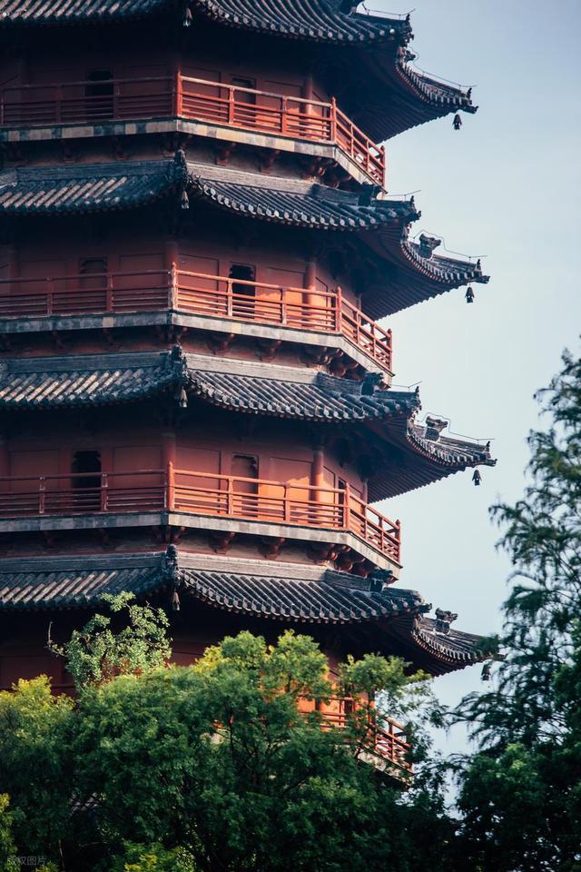 在这座太湖畔的浙北小城，我能不重样的吃上一整天
