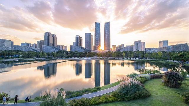 国内几乎 “0 差评” 的城市！美食扎堆不抬价，60 岁前一定要去一次