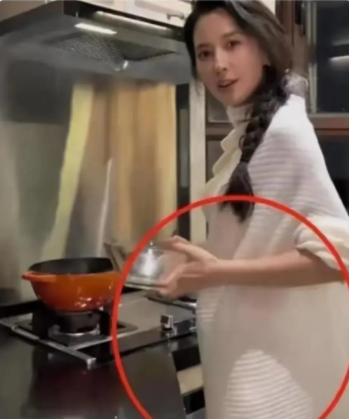 离婚不到两年，章子怡又官宣喜讯，成为汪峰“高攀不起”的存在