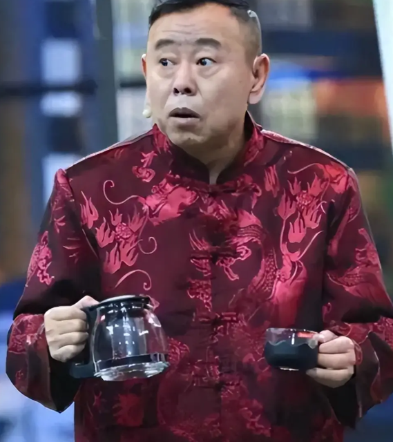 2026央视春晚全网票选名单，3人呼声高，1人被骂，赵本山直觉没错