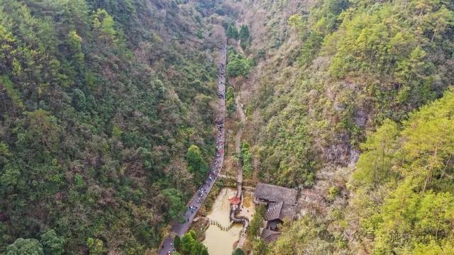 冬日“登峰”邂逅“世遗”！云台山徒步登高穿越赛激情开跑