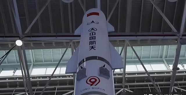 中美俄火箭最大推力差距断崖：美7130吨，俄仅4620吨，中国是多少