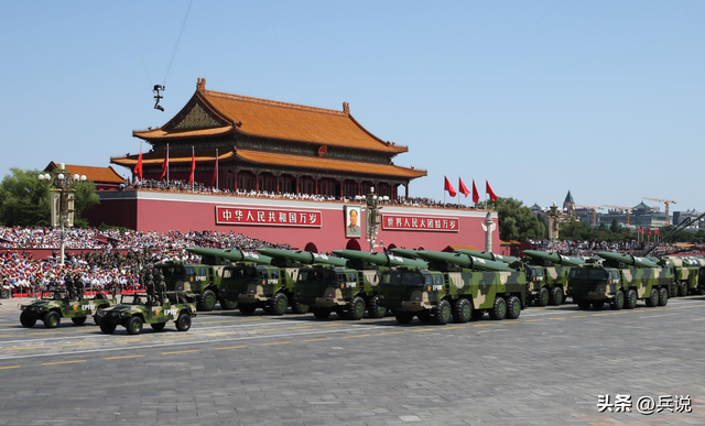 没来阅兵，特朗普对华给出五字评价，美媒：中国给了美方巨大尊重