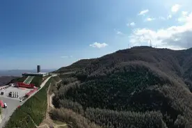 红军总指挥部释义毛泽东诗词清平乐.六盘山图片
