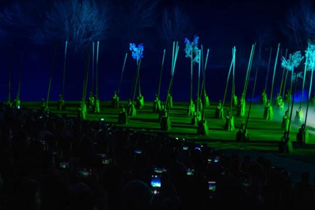 赴约吗？印象大红袍的精彩，今夜依旧