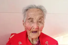 内蒙古57岁孙子悉心照料108岁奶奶冲上热搜！这份平凡孝心为何打动数万网友？图片