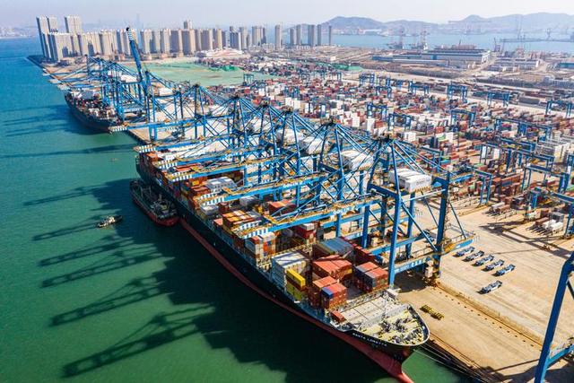 特朗普将对150国征税15%，中国获得特殊待遇，关税飙升93.5%？