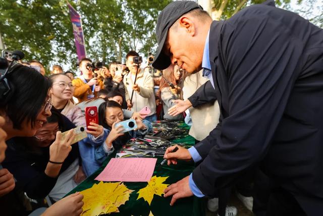 我能想到最浪漫的事，在这里发生……