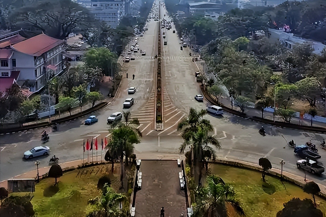 亚洲最穷国，落后中国30年，女性却惊人开放，很多土豪都想去定居