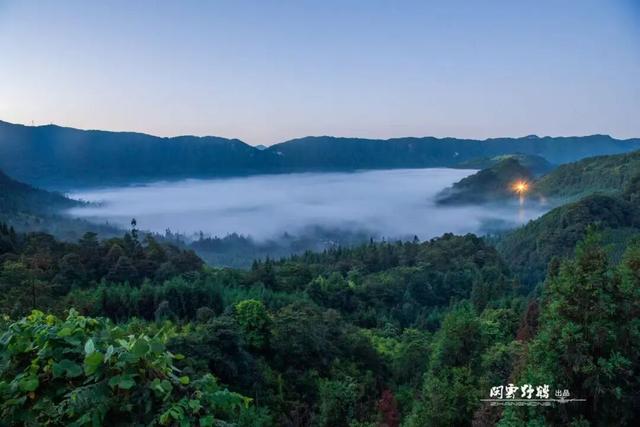 解锁白垩纪的地心与天坑密码