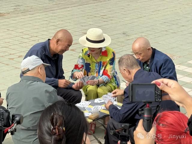 黄河母亲，我和朋友们来看您了！